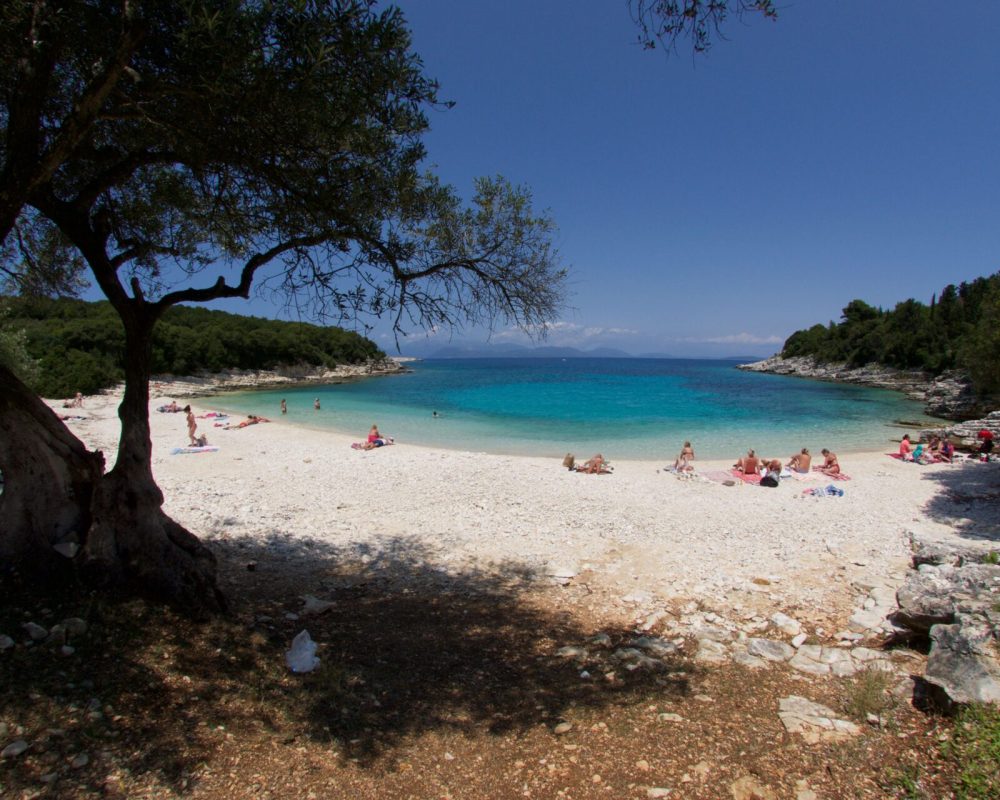 Emplisi Beach